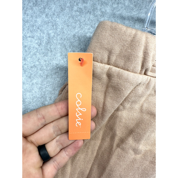 Colsie Womens Sweat Shorts Size Large Tan Fleece Elastic Waist Pockets NWT - Picture 9 of 12